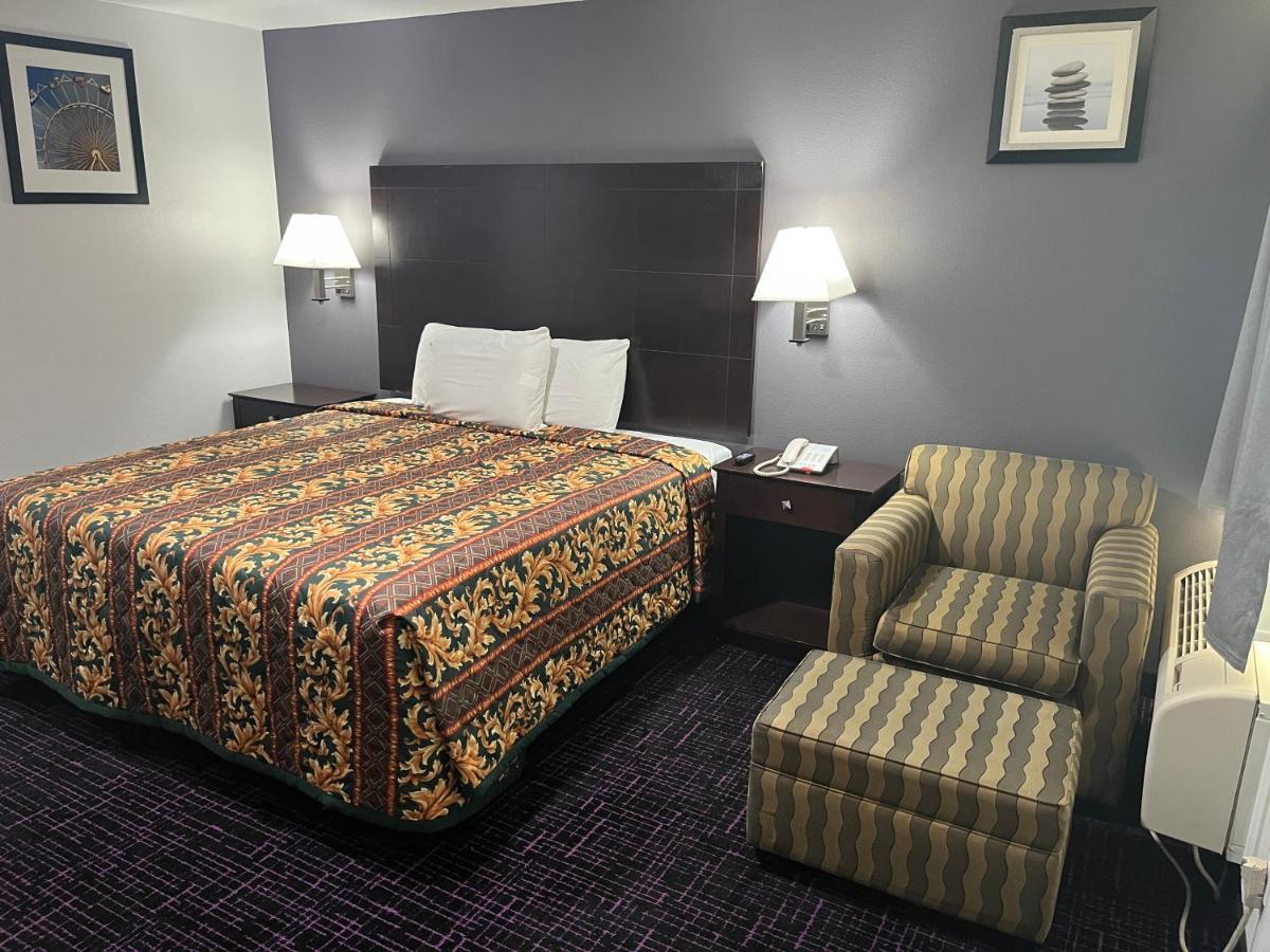 Broadway Inn Motel サンアントニオ エクステリア 写真